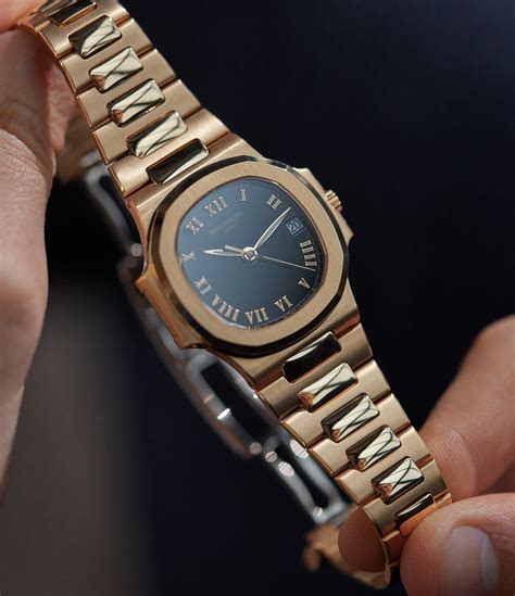 Patek Philippe Vintage Nautilus Ref 3800J, A Yellow Gold.